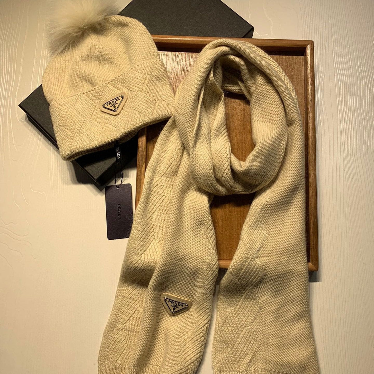 PRADA SET SCARF AND HAT IN BISQUE BEIGE WOOL AND RABBIT FUR 416365