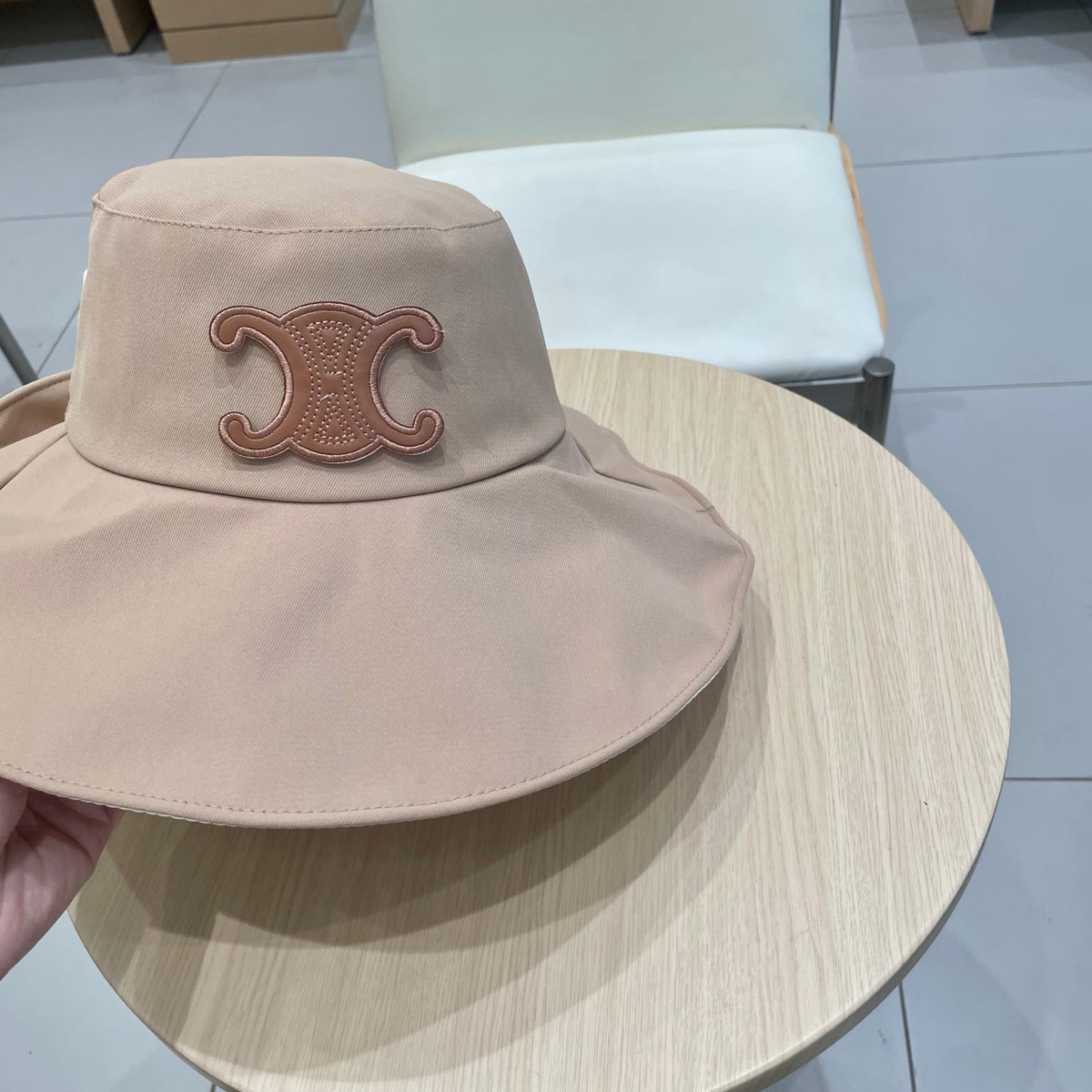 CELINE 25S BUCKET HAT 735012 IN BEIGE