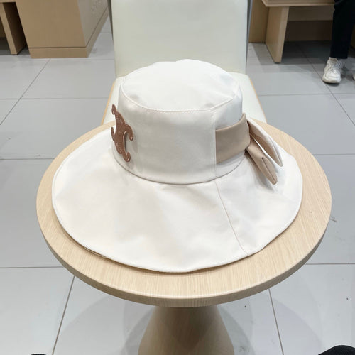 CELINE 25S BUCKET HAT 735013 IN IVORY