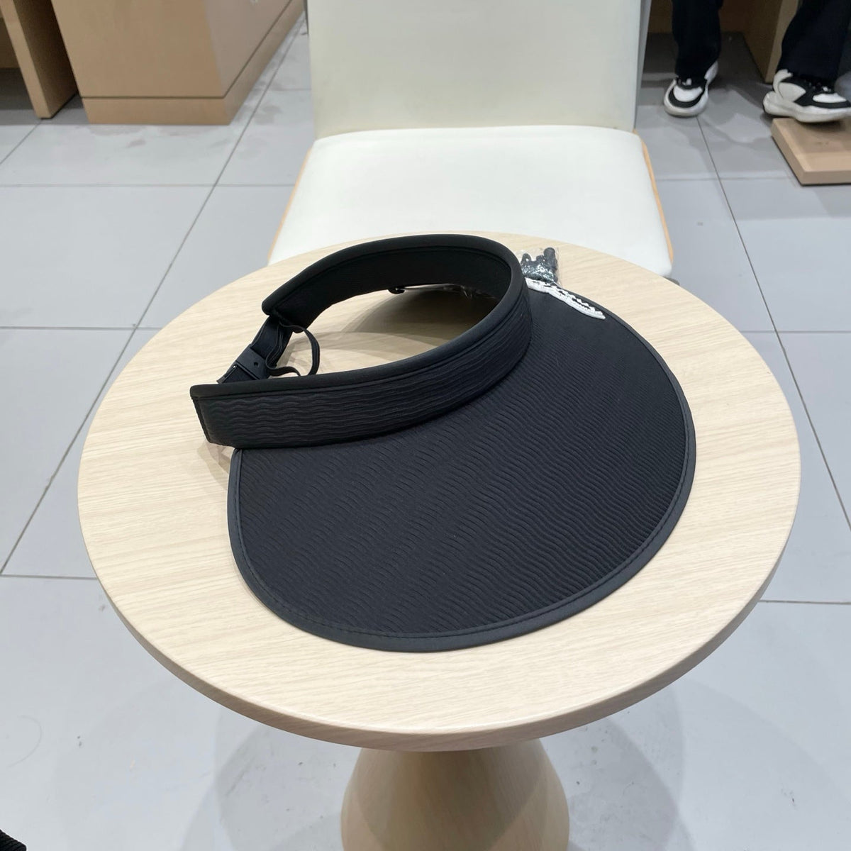 MIU MIU MM FASHION VISOR CAP IN BLACK AND WHITE WITH LOGO TEXT EMBROIDERY