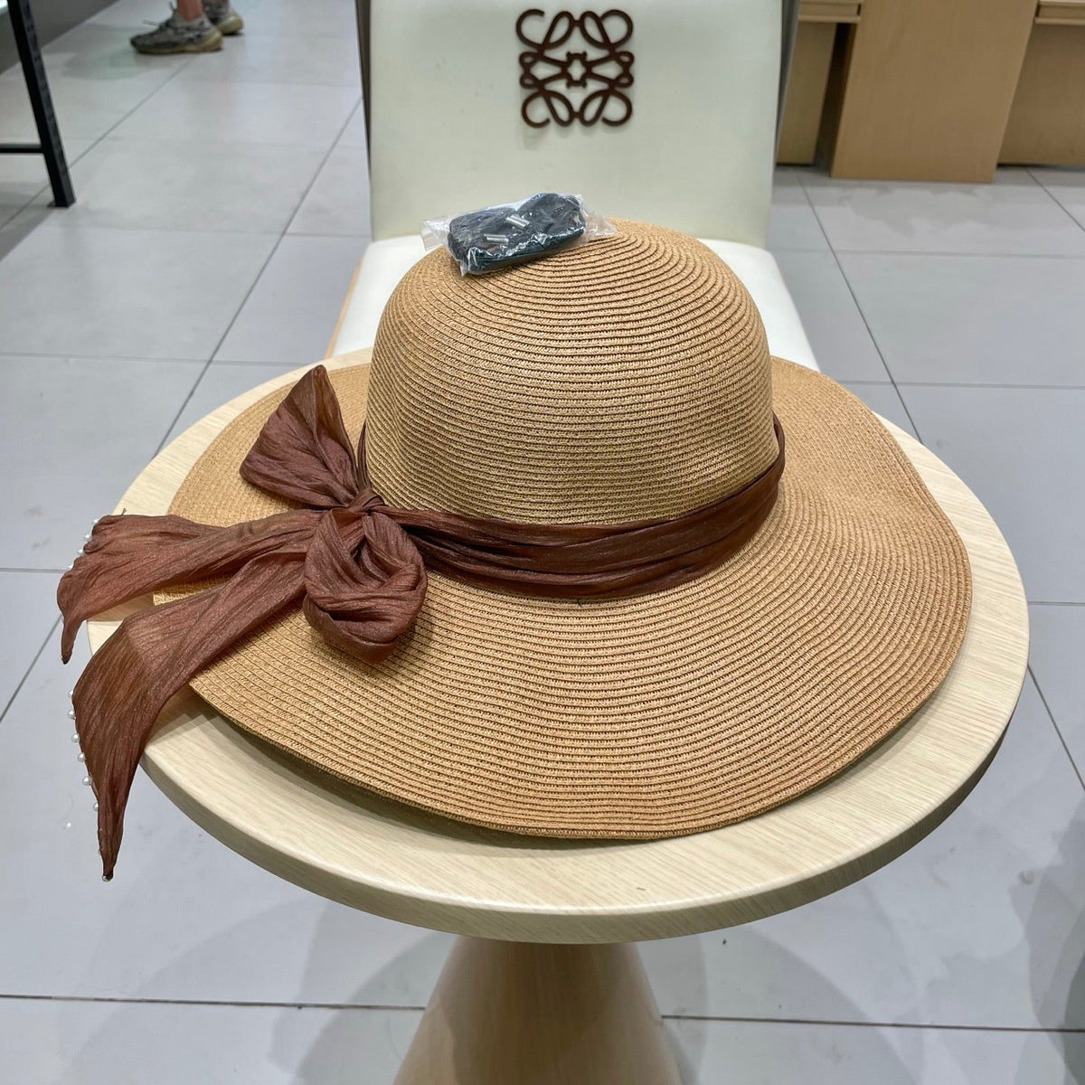 MIU MIU MM WIDE-BRIM BEACH HAT IN BEIGE WITH FABRIC BOW